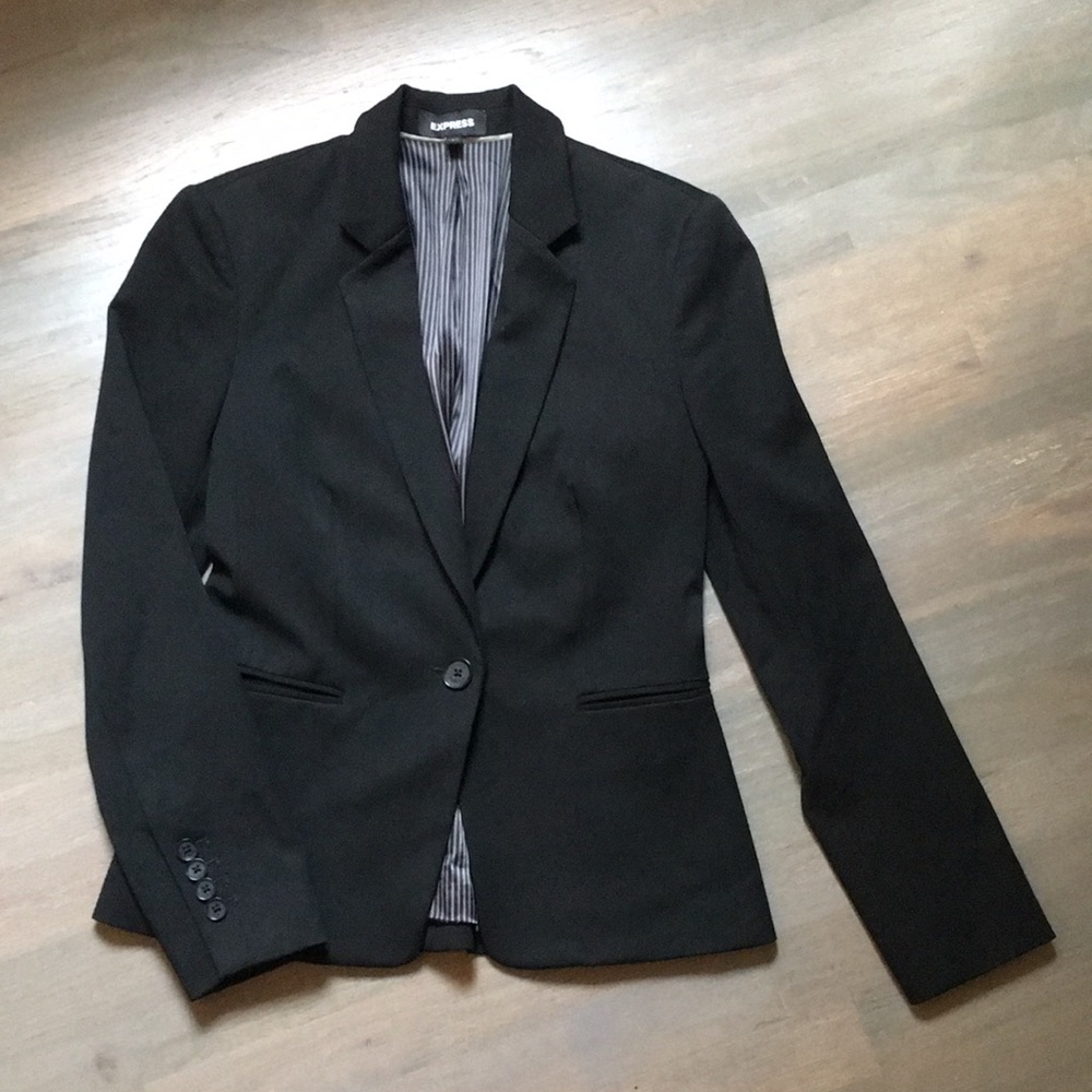 Express Women’s Black Blazer - Size 4